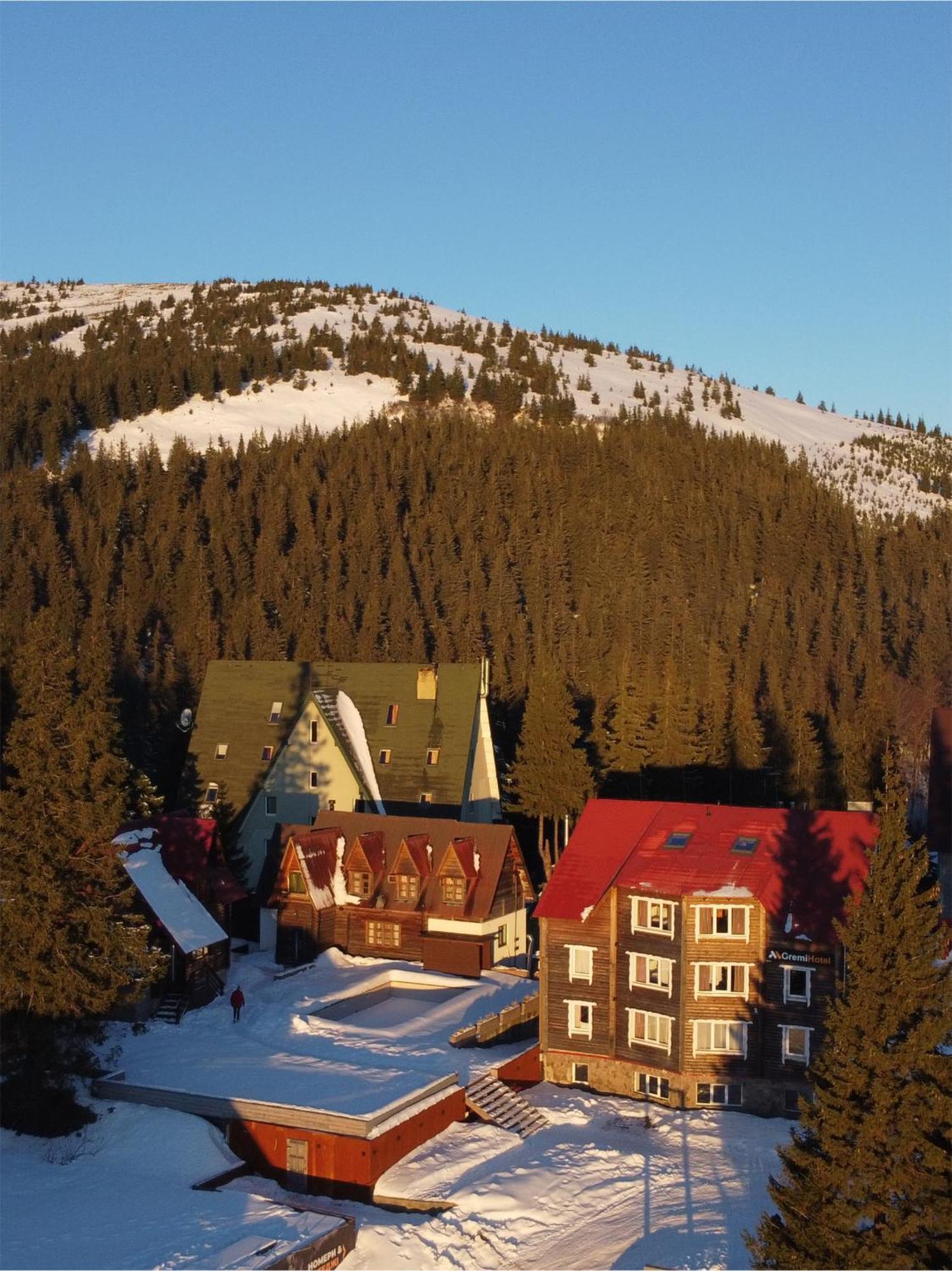 Gremi Hotel Drahobrat Exteriér fotografie